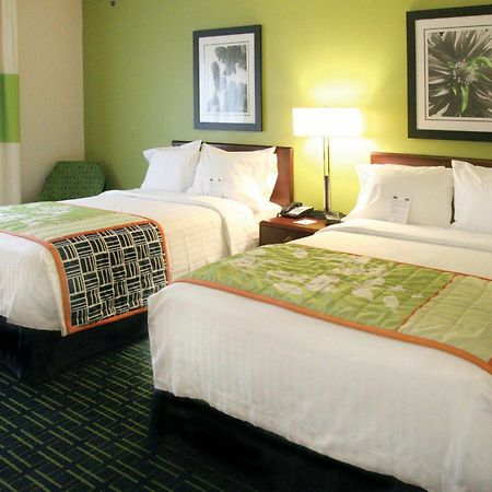 Fairfield Inn & Suites Hilton Head Island Bluffton Ruang foto