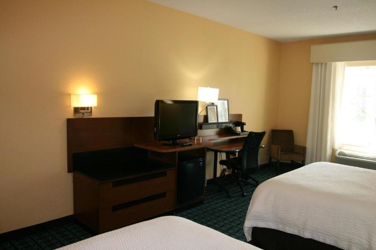 Fairfield Inn & Suites Hilton Head Island Bluffton Bagian luar foto