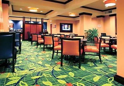 Fairfield Inn & Suites Hilton Head Island Bluffton Restoran foto