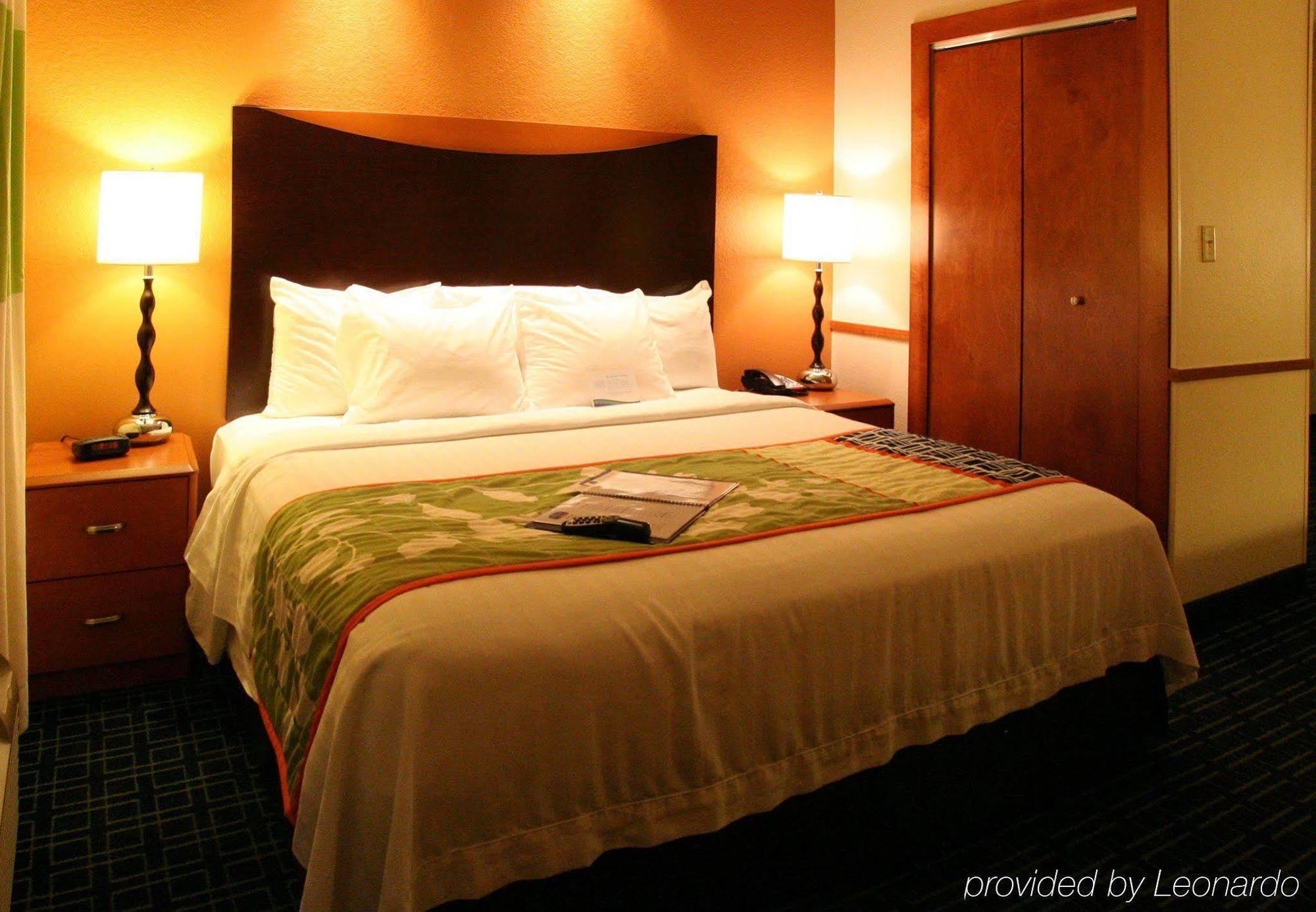 Fairfield Inn & Suites Hilton Head Island Bluffton Ruang foto